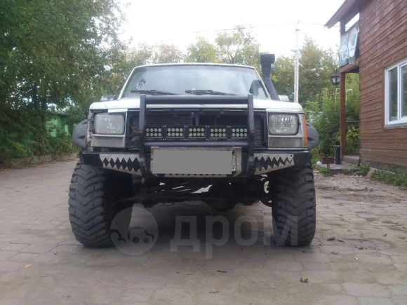 SUV   Jeep Cherokee 1990 , 200000 , 