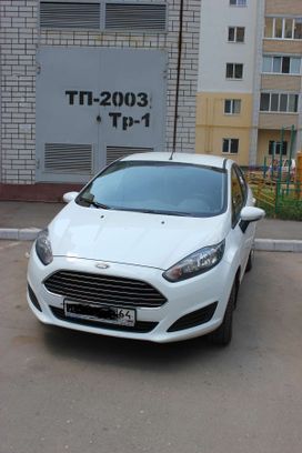  Ford Fiesta 2015 , 590000 , 