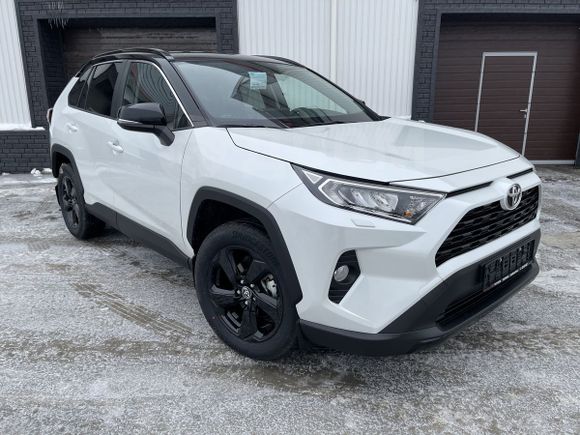 SUV   Toyota RAV4 2020 , 2700000 , -