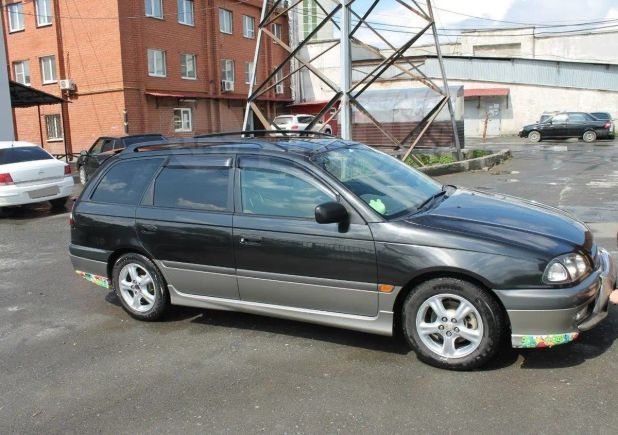  Toyota Caldina 1997 , 200000 , 