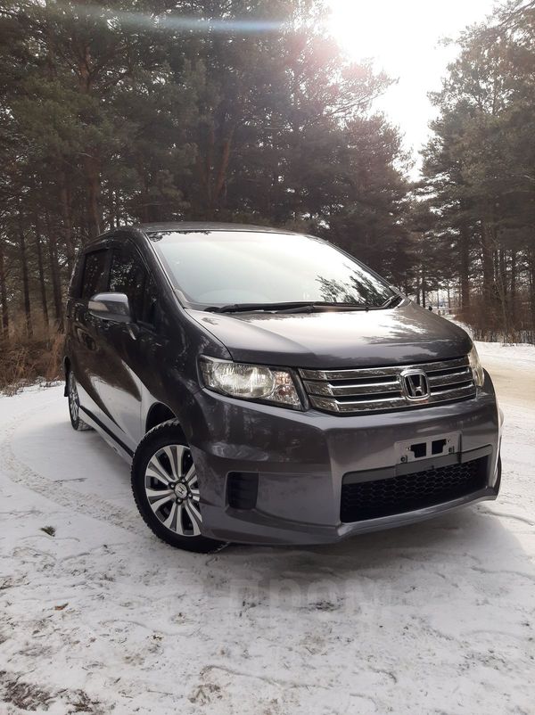    Honda Freed Spike 2013 , 695000 , 