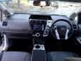    Toyota Prius Alpha 2012 , 800000 , 