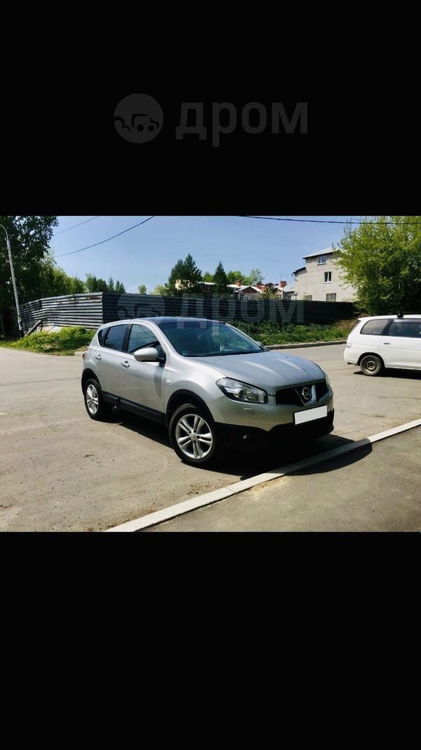 SUV   Nissan Qashqai 2010 , 695000 , 