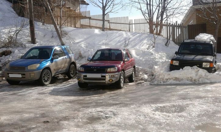  3  Toyota RAV4 1998 , 360000 , -