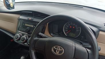  Toyota Corolla Axio 2014 , 1090000 , 