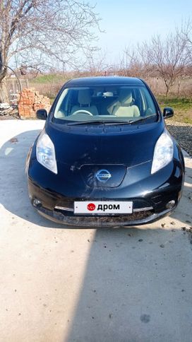  Nissan Leaf 2011 , 600000 ,  