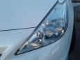    Toyota Prius Alpha 2012 , 878000 , 