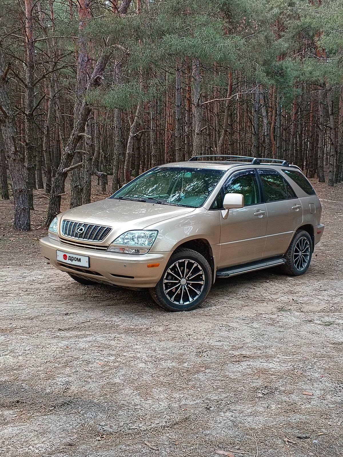 Авто Лексус РХ 300 1999 год в Семикаракорске, 3 л., руль левый, бензиновый,  бежевый, бу, 4вд, акпп