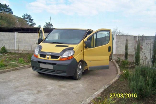    Renault Trafic 2002 , 430000 , 