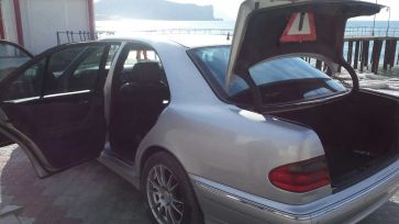  Mercedes-Benz E-Class 2001 , 440000 , 