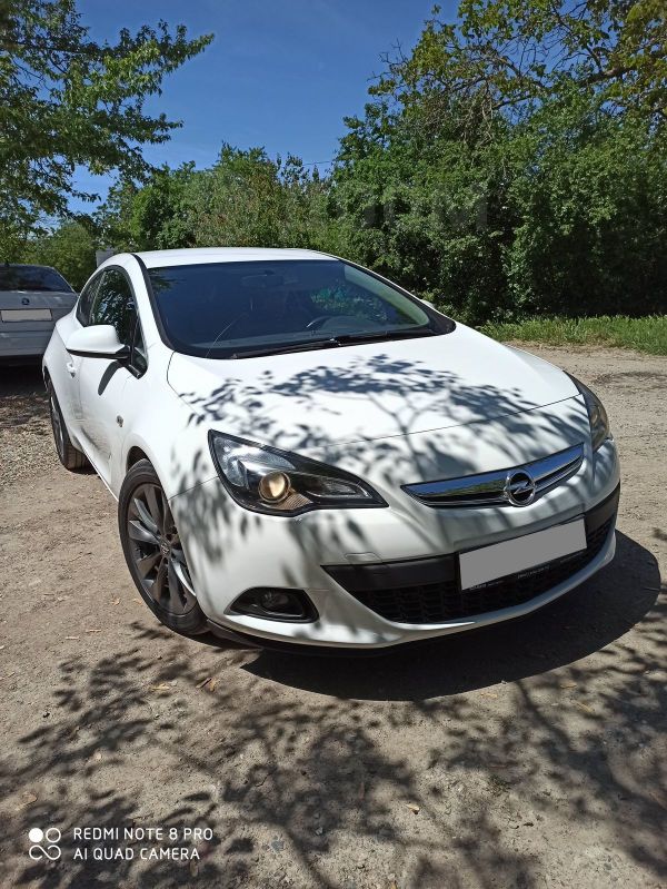  3  Opel Astra GTC 2014 , 543000 , 