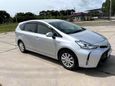 Prius Alpha 2015 салон