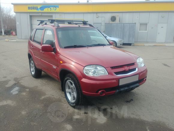 SUV   Chevrolet Niva 2010 , 305000 , 