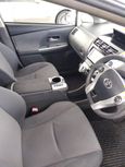    Toyota Prius Alpha 2013 , 895000 , 