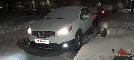 SUV   Nissan Qashqai 2011 , 800000 , -