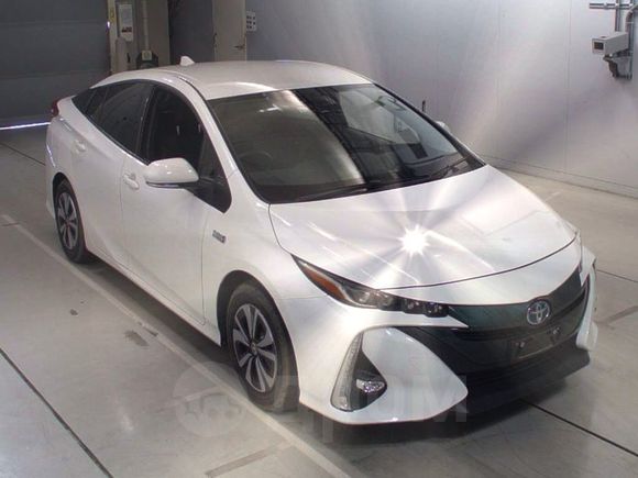  Toyota Prius PHV 2017 , 1260000 , 