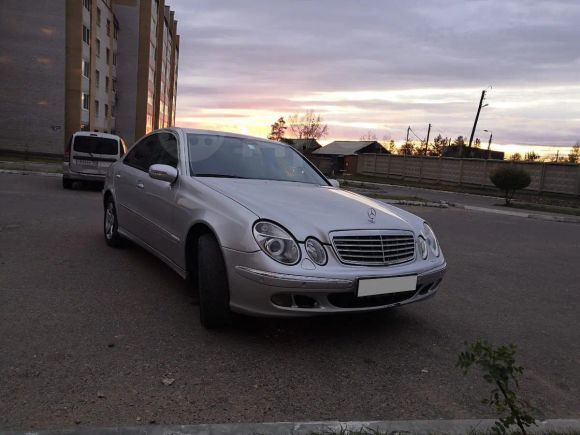  Mercedes-Benz E-Class 2002 , 500000 , 