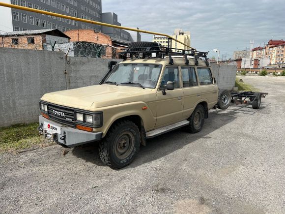 SUV   Toyota Land Cruiser 1989 , 899000 , 