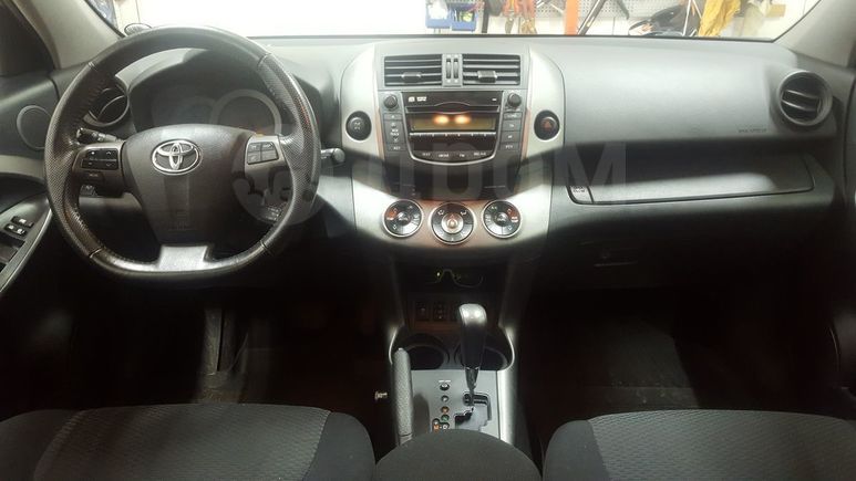 SUV   Toyota RAV4 2010 , 1049000 , 