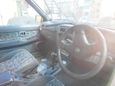 SUV   Nissan Terrano 1995 , 250000 , -