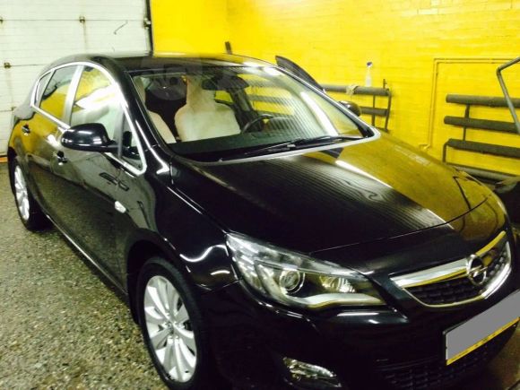  Opel Astra 2010 , 570000 , 