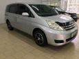    Toyota Isis 2010 , 787000 , 