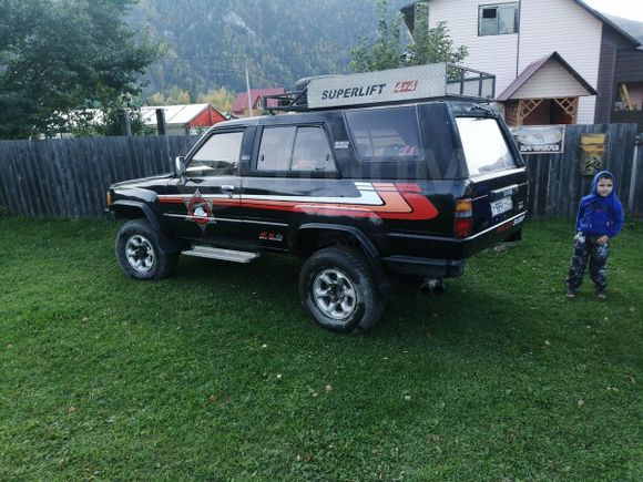  3  Toyota Hilux Surf 1988 , 285000 , 