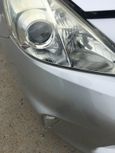    Toyota Prius Alpha 2011 , 750000 , 