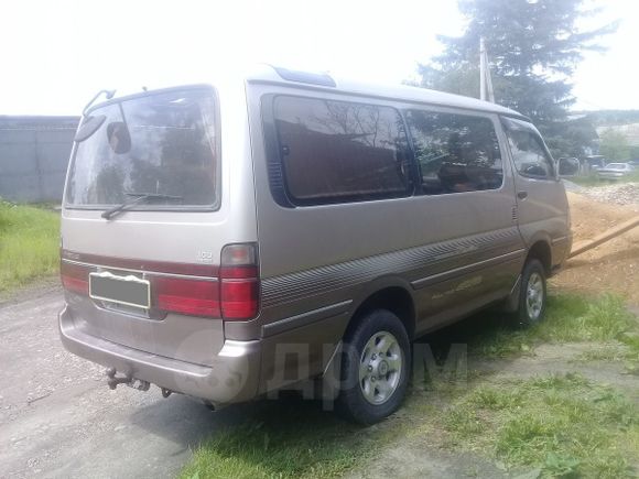    Toyota Hiace 1995 , 400000 , 