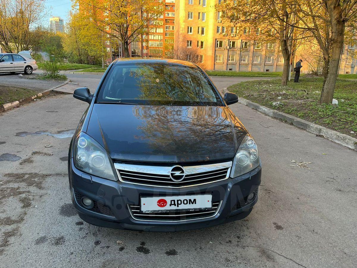 Продам Опель Астра 10 года в Санкт-Петербурге, Продам Opel Astra H,  автомат, 1.8л., с пробегом 220 тыс.км, б/у, седан, бензин