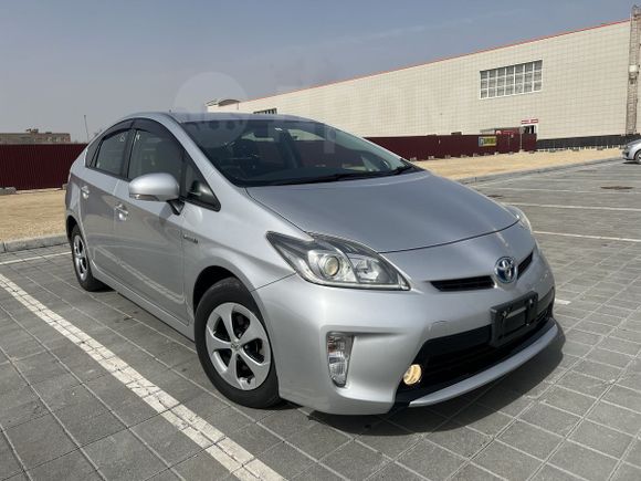  Toyota Prius 2013 , 985000 , 