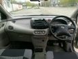    Nissan Tino 2000 , 220000 , 