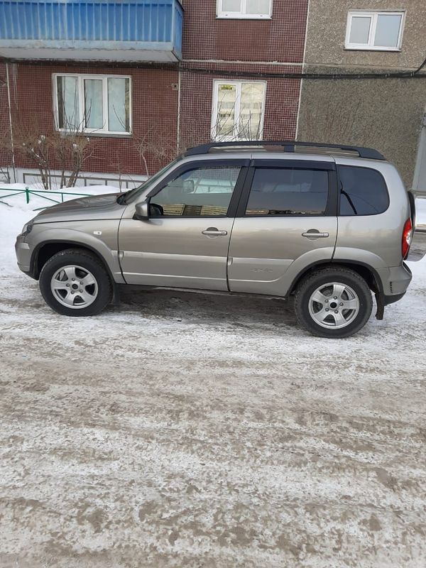 SUV   Chevrolet Niva 2019 , 750000 , 