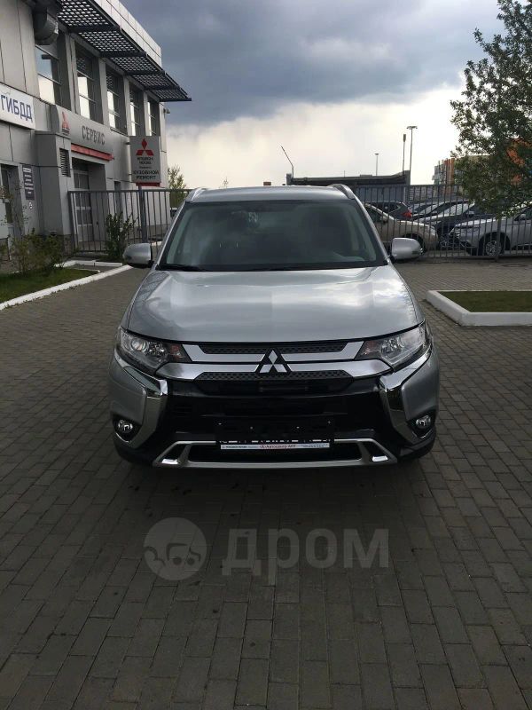 SUV   Mitsubishi Outlander 2019 , 2042000 , 