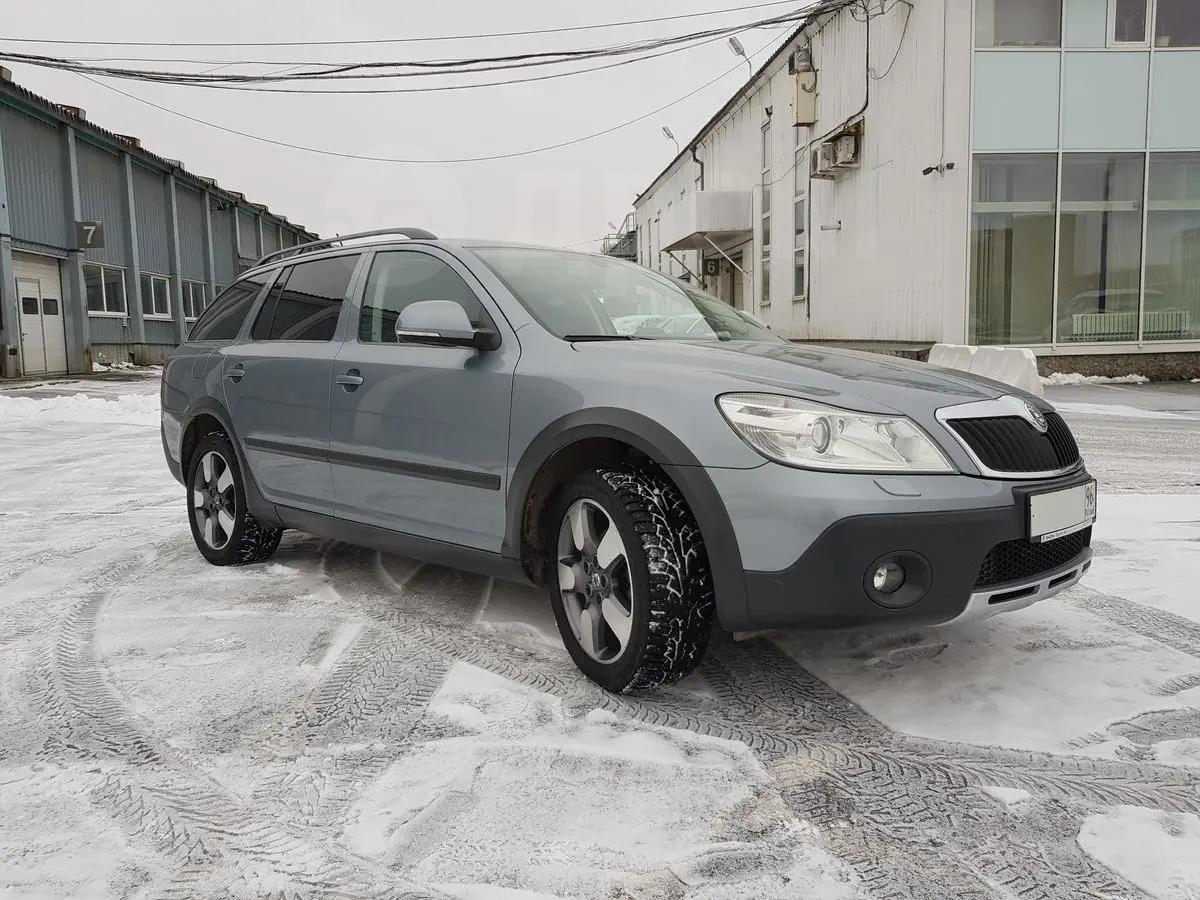 Skoda Octavia 2013 в Екатеринбурге, продаю Skoda Octavia Scout, состояние  идеальное, универсал, полный привод, цена 760тысяч р., мкпп, бензиновый,  комплектация 1.8 TSI MT Scout