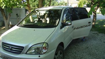    Toyota Nadia 1999 , 290000 , 