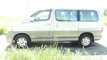    Toyota Grand Hiace 2001 , 600000 , 