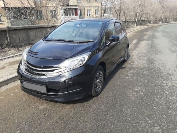 Nissan Note 2015 , 430000 , 