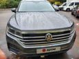 SUV   Volkswagen Touareg 2018 , 3700000 , 