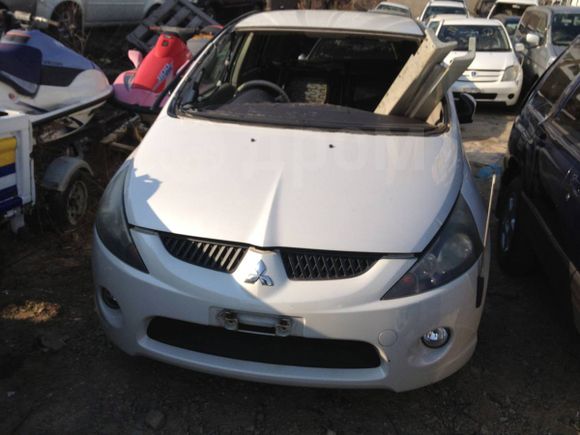    Mitsubishi Grandis 2003 , 106000 , 