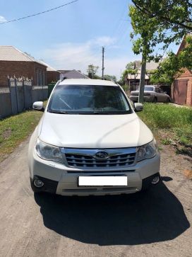 SUV   Subaru Forester 2011 , 750000 , 