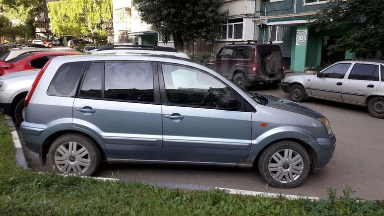  Ford Fusion 2006 , 220000 , 