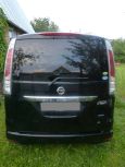    Nissan Serena 2012 , 930000 , 