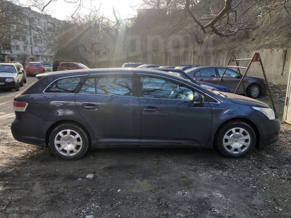  Toyota Avensis 2010 , 1000000 , 