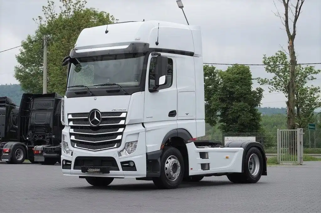  Mercedes-Benz Actros   2023      14 877 609   -  