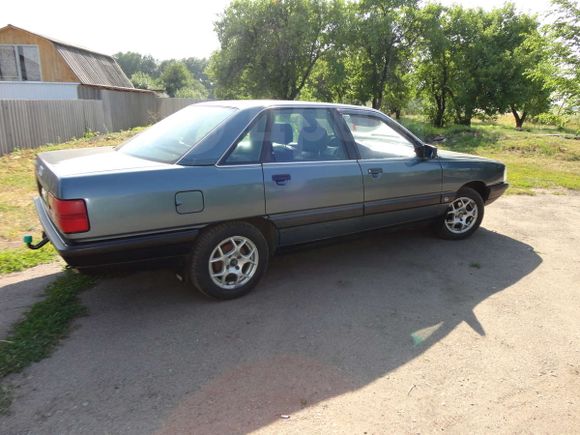  Audi 100 1989 , 105000 , 