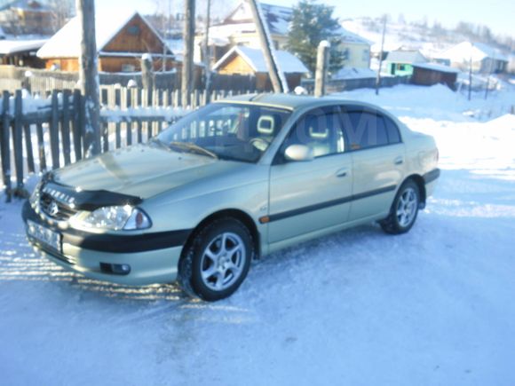  Toyota Avensis 2001 , 300000 , -