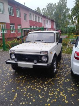 SUV    4x4 2121  1987 , 105000 , 