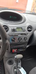  3  Toyota Yaris 2001 , 220000 , 