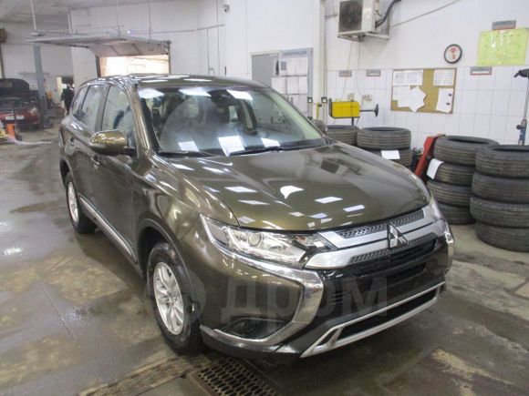 SUV   Mitsubishi Outlander 2019 , 1935000 , 